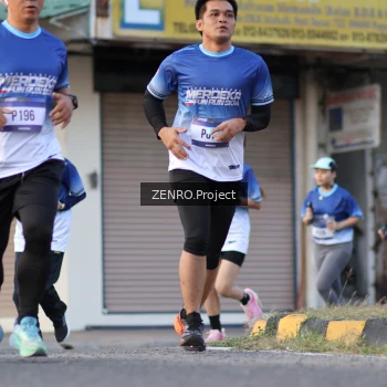 Runner Photo 3467916