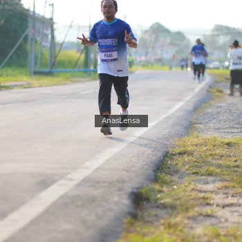 Runner Photo 3467918