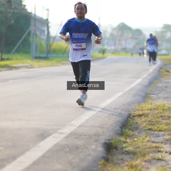 Runner Photo 3467921