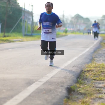 Runner Photo 3467922