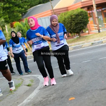 Runner Photo 3467929