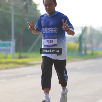 Runner Photo 3467953