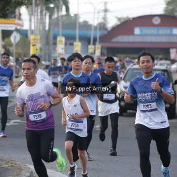 Runner Photo 3467956