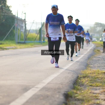 Runner Photo 3467976