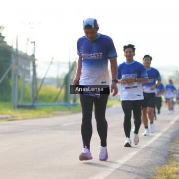 Runner Photo 3467981