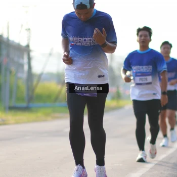 Runner Photo 3467986