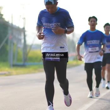 Runner Photo 3467990