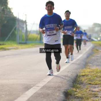 Runner Photo 3468011