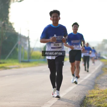Runner Photo 3468022