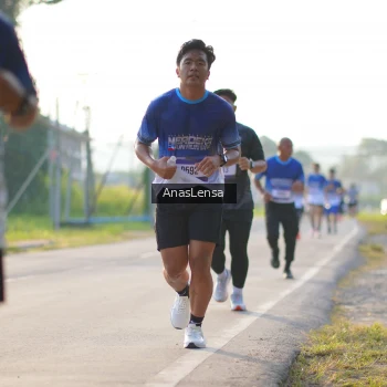 Runner Photo 3468051