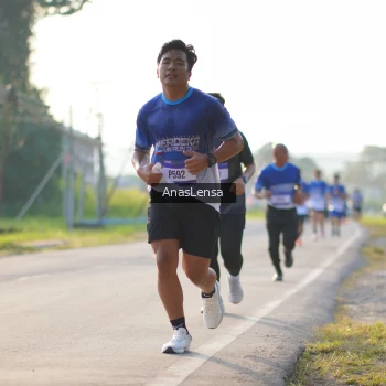 Runner Photo 3468056
