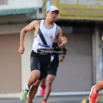 Runner Photo 3468059
