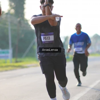 Runner Photo 3468082
