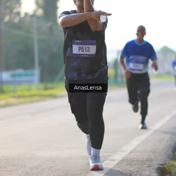 Runner Photo 3468084