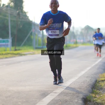 Runner Photo 3468092