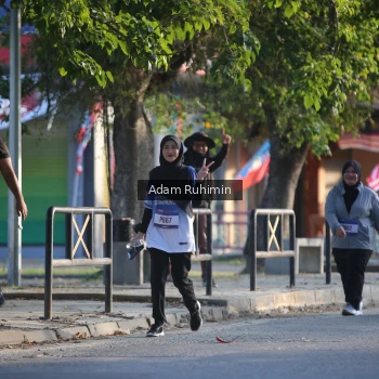 Runner Photo 3468104