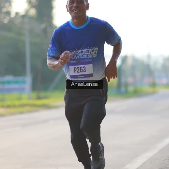 Runner Photo 3468113