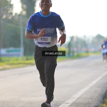 Runner Photo 3468116