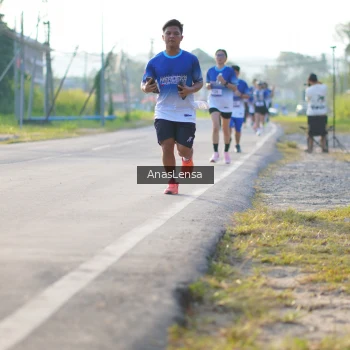 Runner Photo 3468123