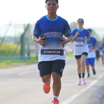 Runner Photo 3468143