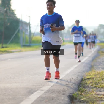 Runner Photo 3468145