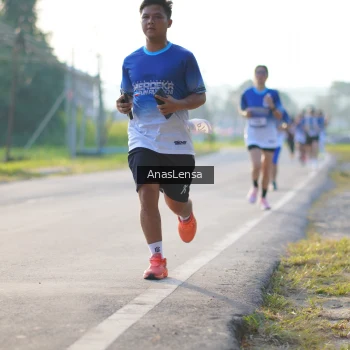 Runner Photo 3468152