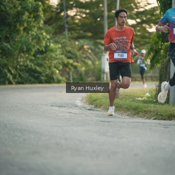 Runner Photo 3468182
