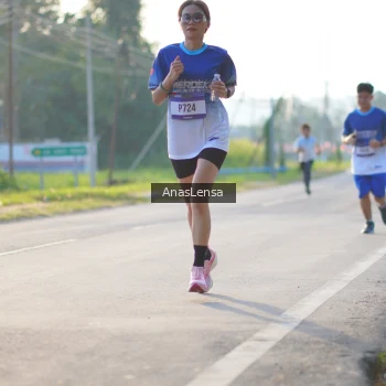 Runner Photo 3468216