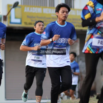 Runner Photo 3468256