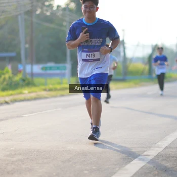 Runner Photo 3468297