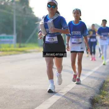 Runner Photo 3468373