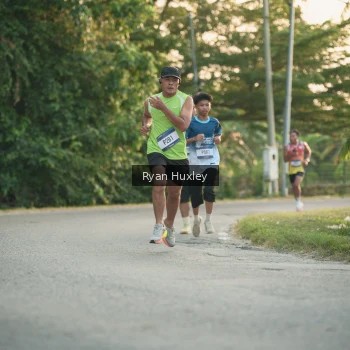 Runner Photo 3468425