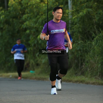Runner Photo 3468428