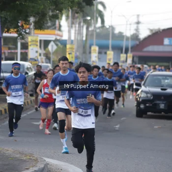 Runner Photo 3468454