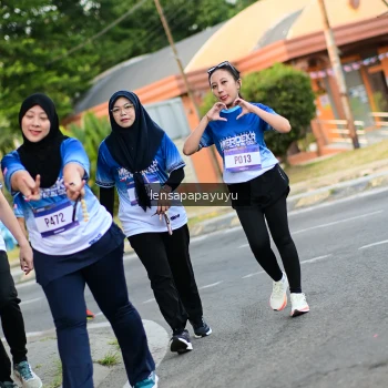 Runner Photo 3468455