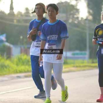 Runner Photo 3468497