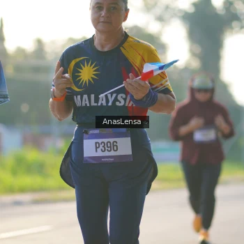 Runner Photo 3468548