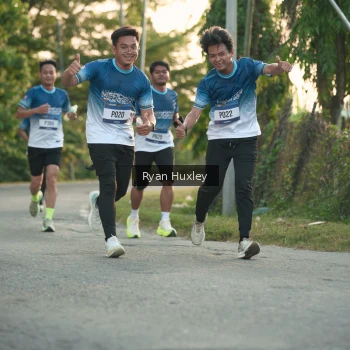 Runner Photo 3468598