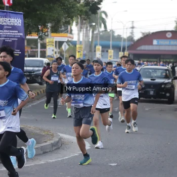 Runner Photo 3468706
