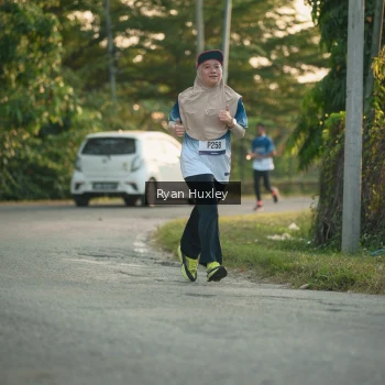 Runner Photo 3468765
