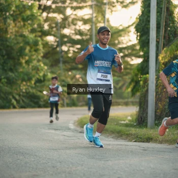 Runner Photo 3468803