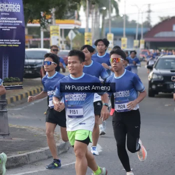 Runner Photo 3468847