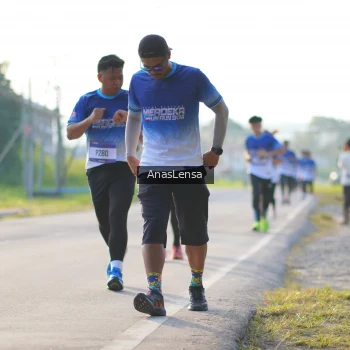 Runner Photo 3468864