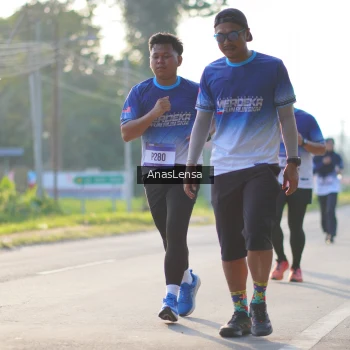 Runner Photo 3468948