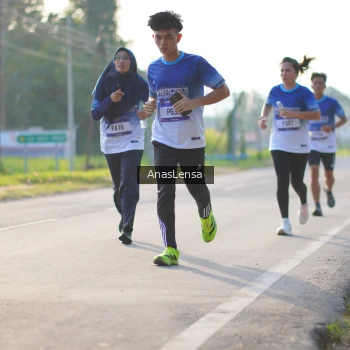 Runner Photo 3469021