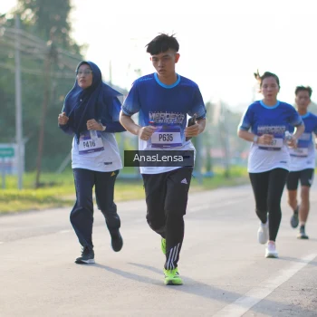 Runner Photo 3469027