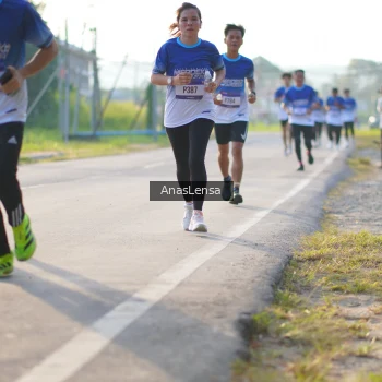 Runner Photo 3469036