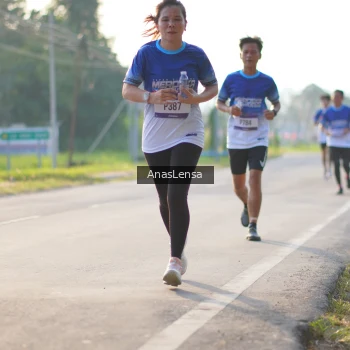 Runner Photo 3469078