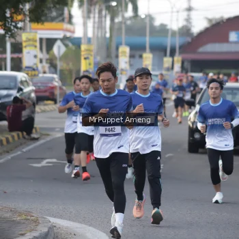 Runner Photo 3469104