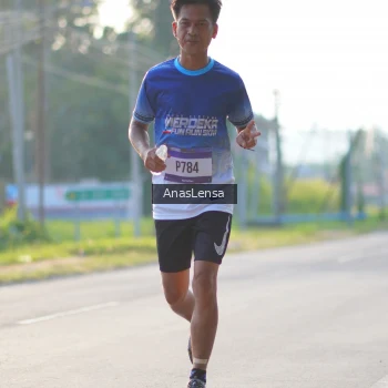 Runner Photo 3469105